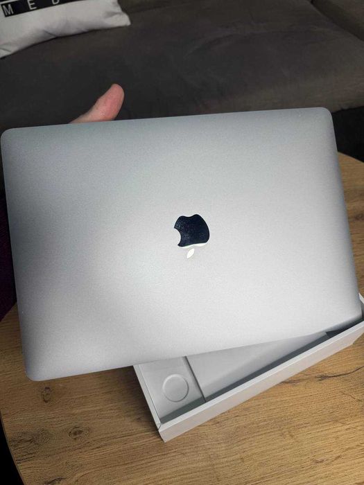 Macbook Air M1 8/258 SSD Gb, 96%