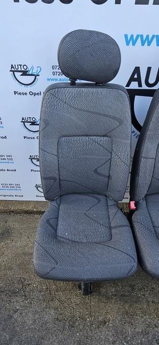 Bancheta spate cu trei locuri Renault Master