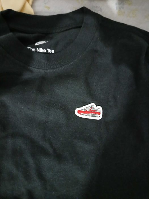 Vând tricou Nike nou M