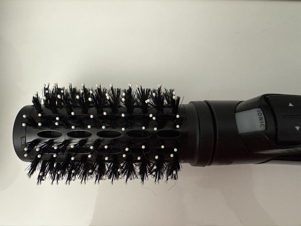 Фен - щетка вращающаяся Babyliss PRO