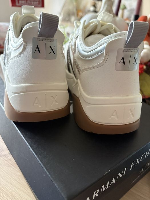 Армани оригинални