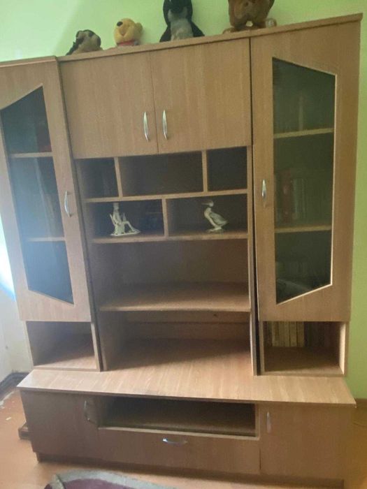 Mobilă sufragerie  si de cameră cu masă