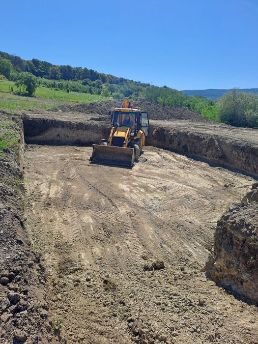 Transport marfa(nisip,piatra,pamant),inchiriez buldoexcavator,camion