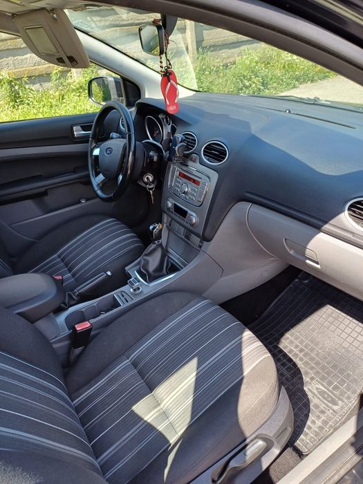 Vand sau schimb Ford Focus 1.6 Tdci