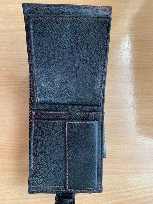 Vând portofel pt bărbați