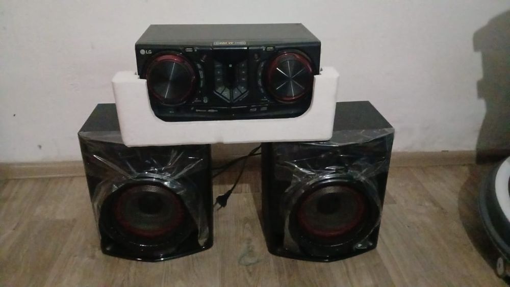 Музыкальный центр LG СJ44