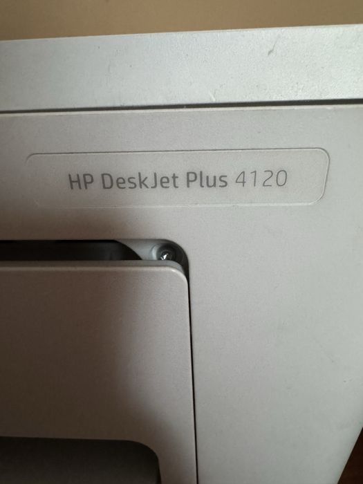 Цветен Принтер HP Deskjet Plus 4120 + Пълнител подарък