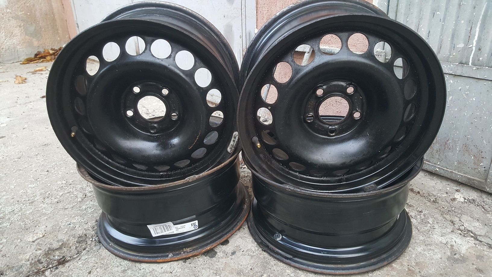 Set jante gama Audi Vw 15 și 16 inch eventual cu anvelope