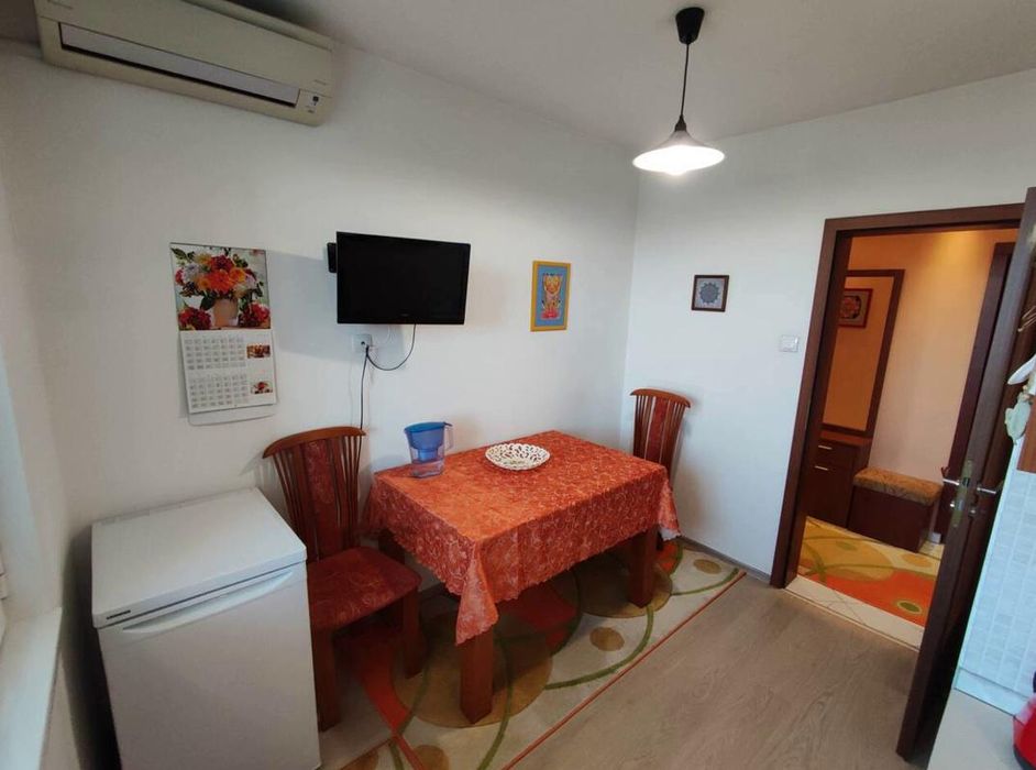 Дава се под наем Тристаен апартамент в Пловдив, Център - 64 кв.м за 400 € - Снимка #2