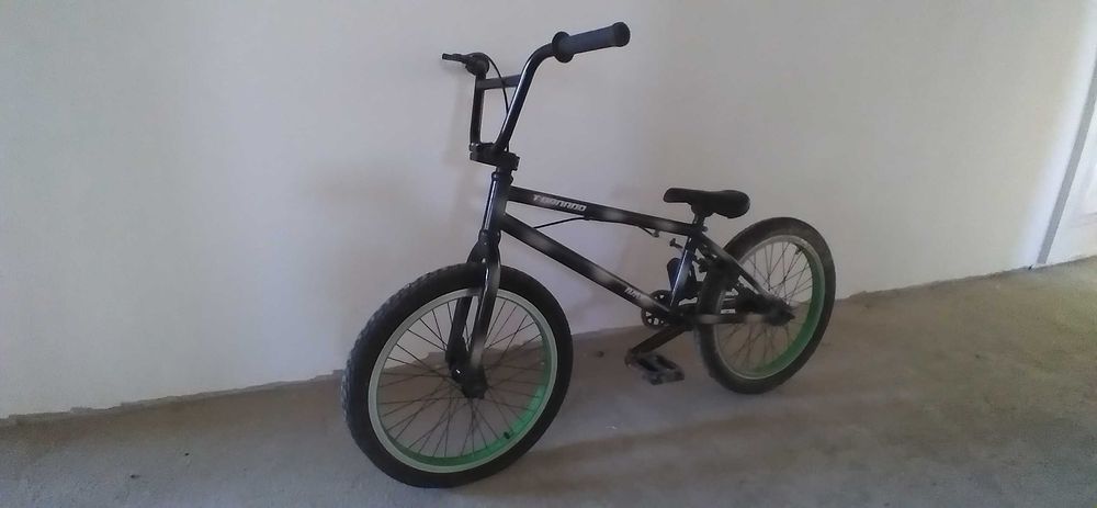 Спортивный велик BMX Tornado