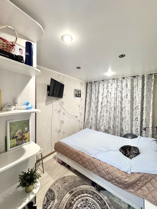 2 комнмтная, 50 лет октября 92