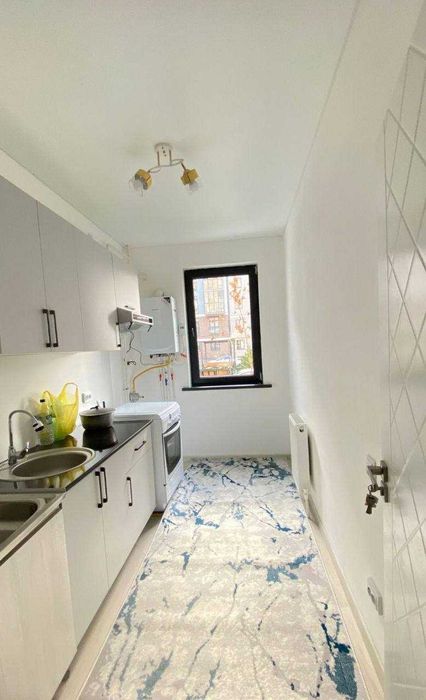 Yashnabod Olmos metro qizlarga bez makler