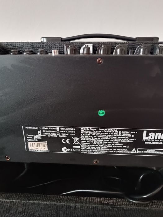 Vând amplificator Laney LG35R