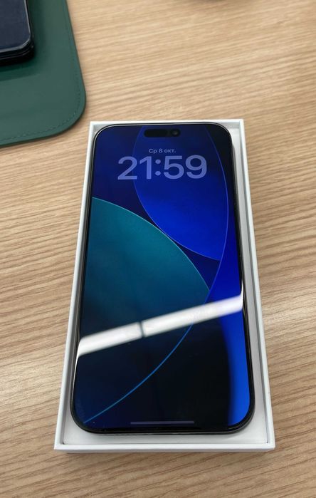 iPhone 16 Pro Max 256GB - абсолютно новый, 100% емкость