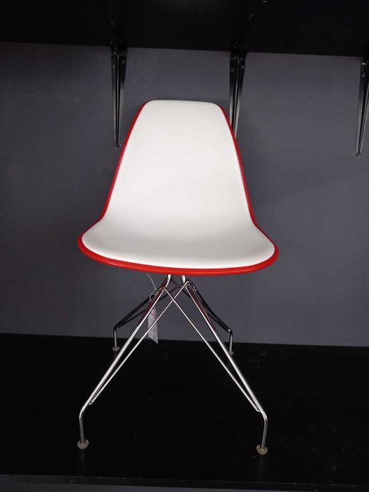 Scaun modern polipropilena netapitat 1 bucata