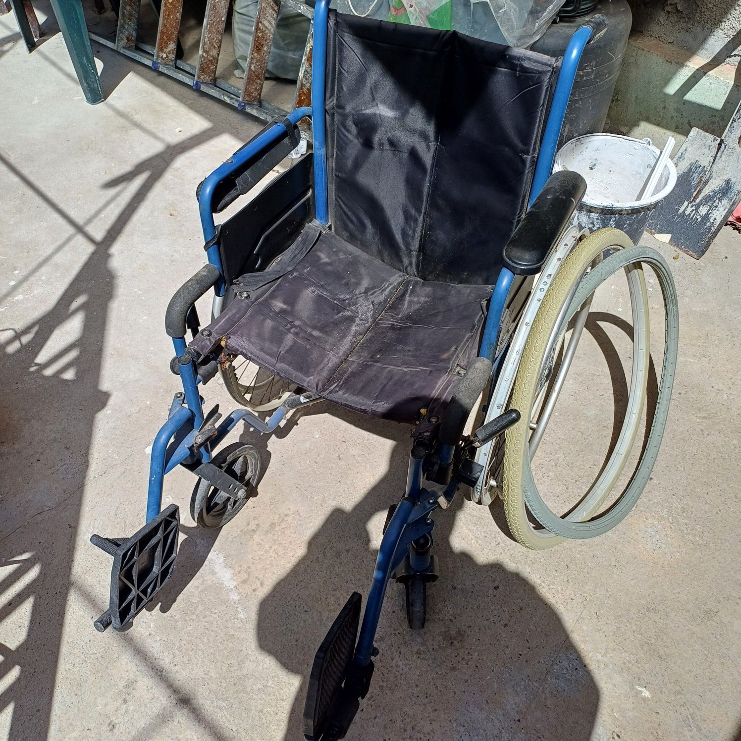 Gratis cărucior pentru persoane cu dizabilități