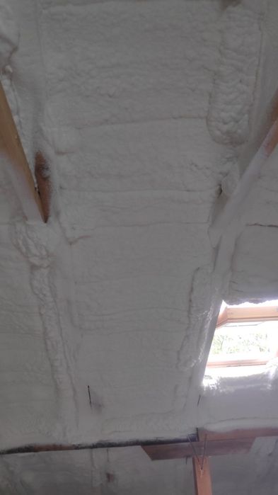 Termo / Hidro / Fono izolatii cu spuma poliuretanica si poliuree