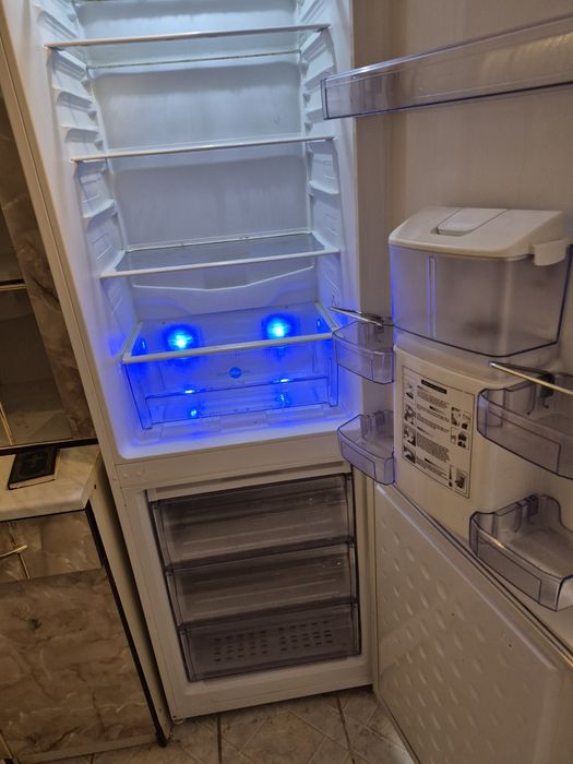 Combina frigorifica Beko