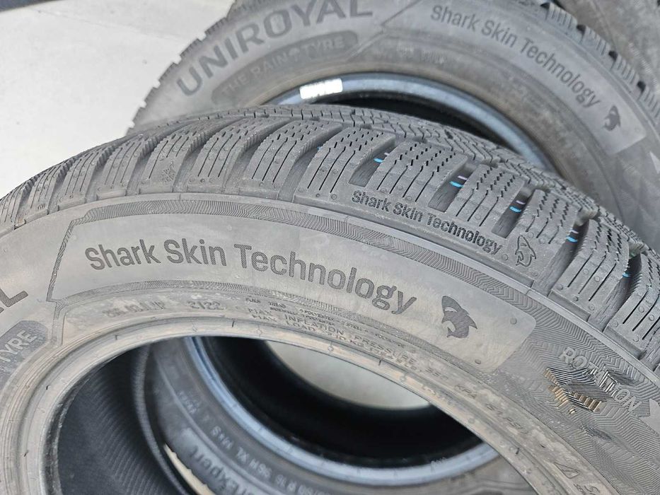 4бр. 205/60 R16 зимни UNIROYAL 8мм