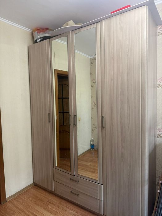 Продам шкаф для одежды