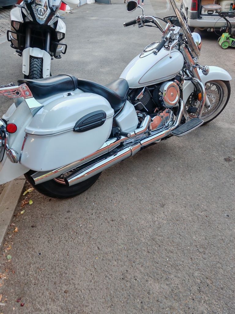 Vând YamahaDragstar 1100 in stare excelenta