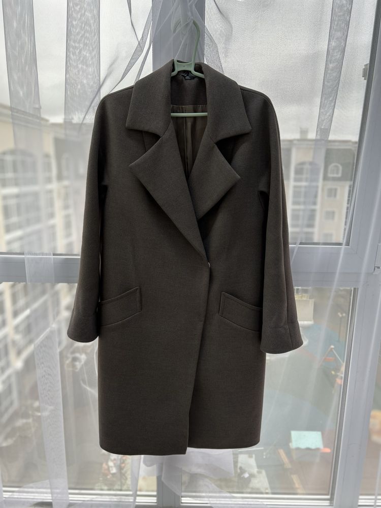Женское пальто 42 размер