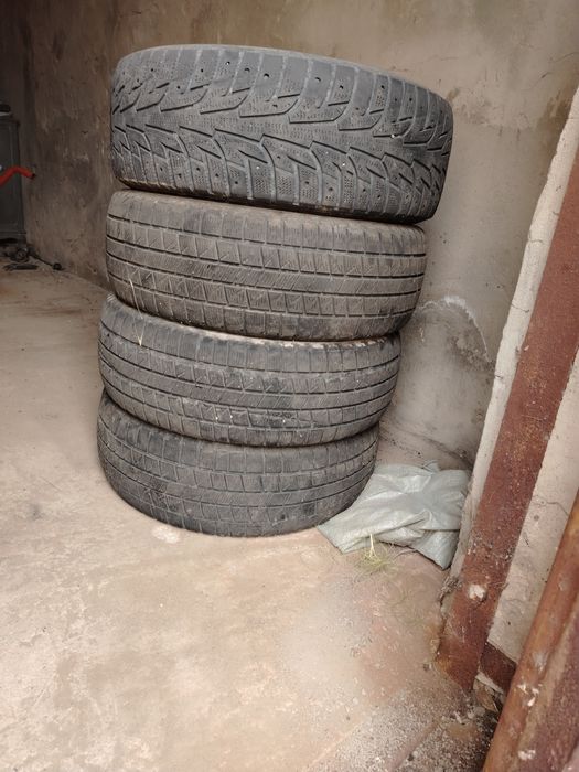 Продаётся зимные балоны 16 тые шины