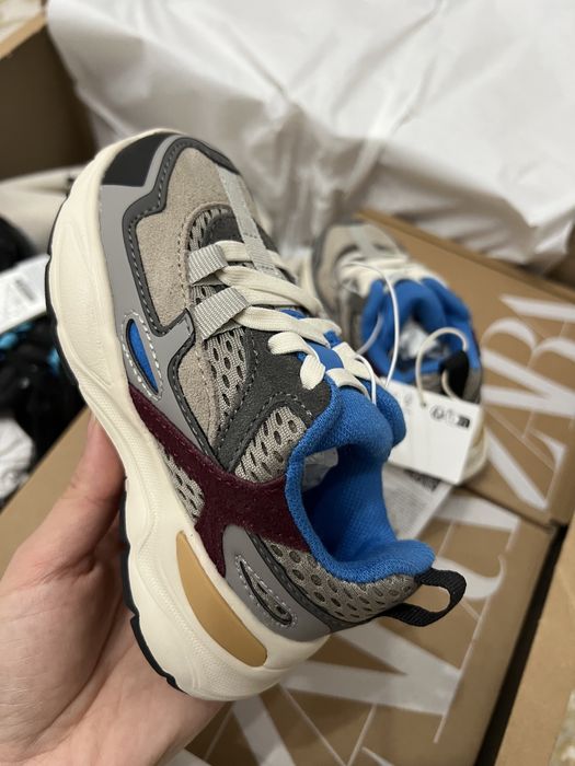 Кроссовки от Зара оригинал