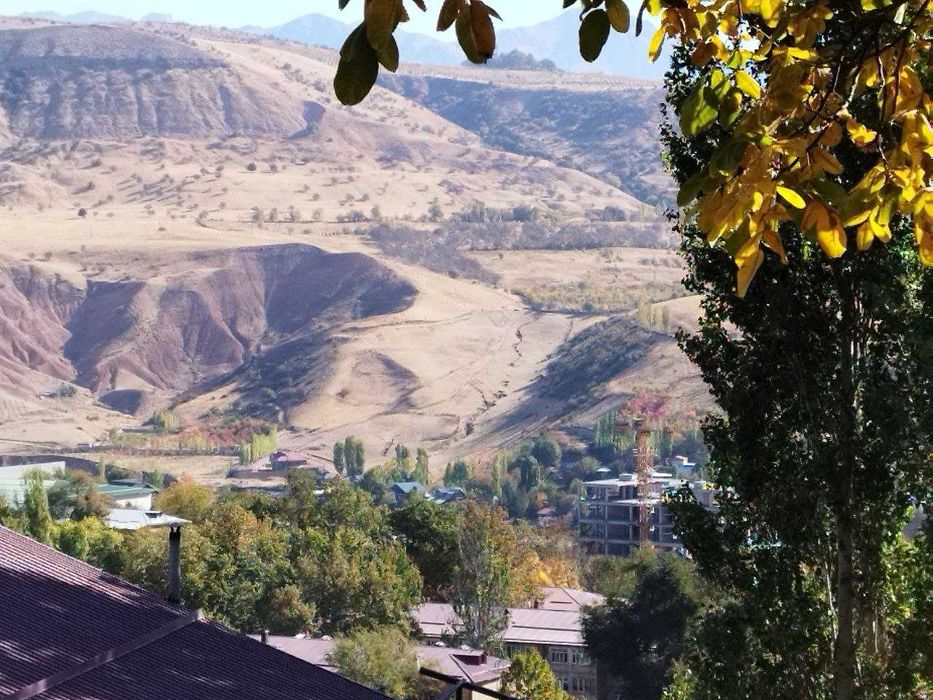 Продается дача 20 сот. в горах /Чарвак/