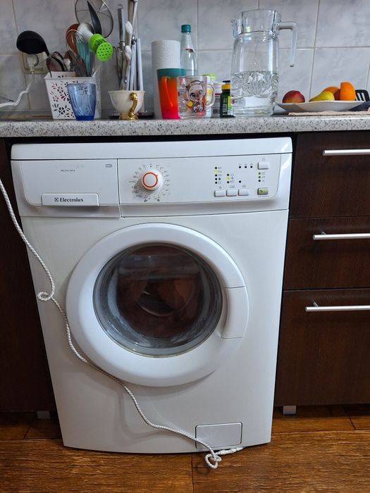 Продам стиральную машину