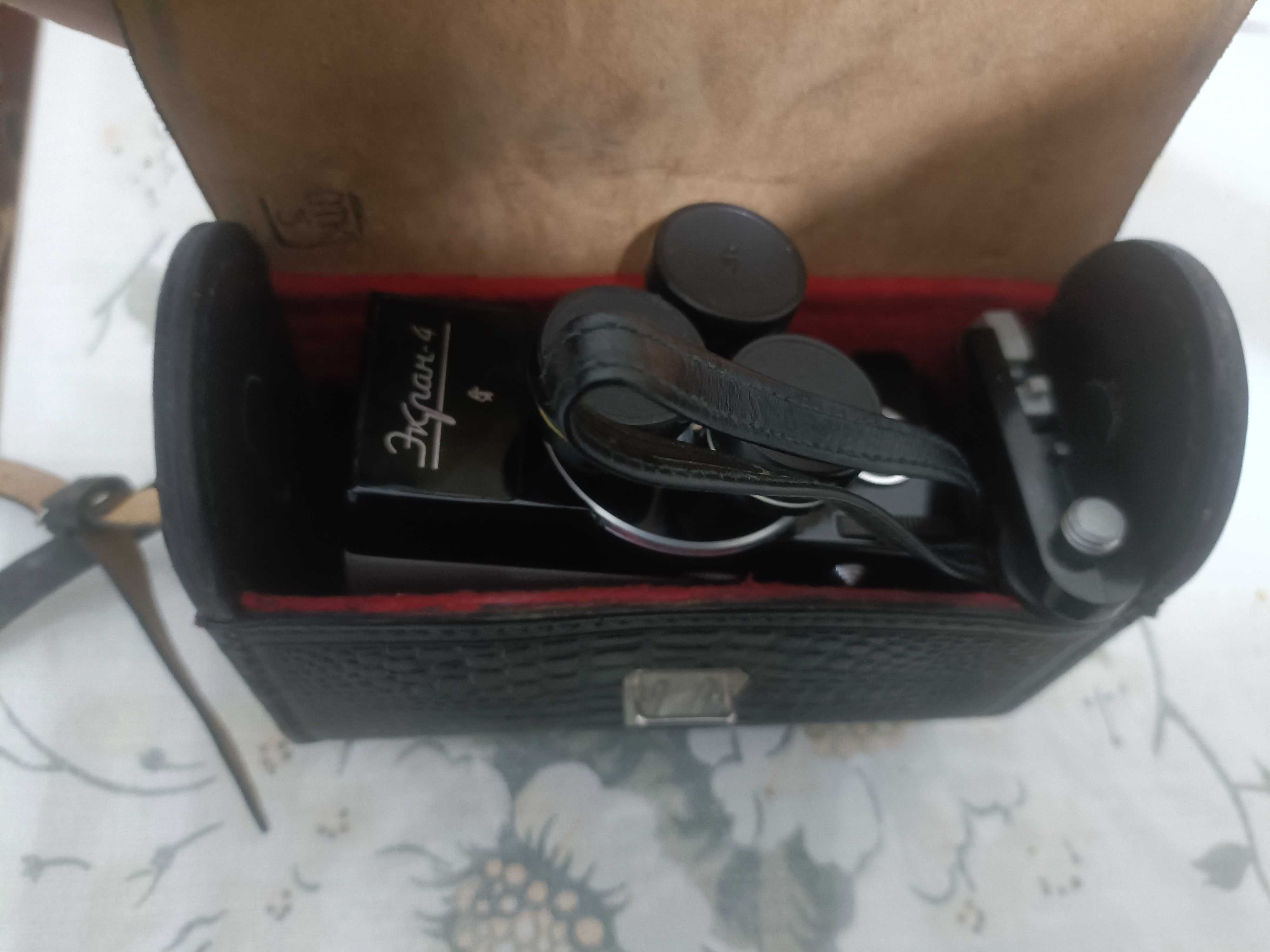 Продам фотоаппарат Зоркий и кинокамера Экран-4