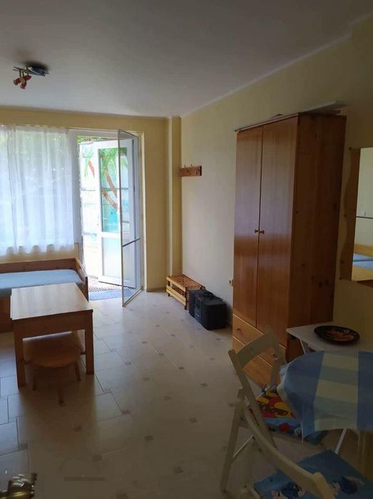 Дава се под наем Ателие в Бургас, Сарафово - 35 кв.м за 204 € - Снимка #3