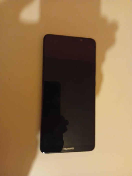 Salut ofer la schimb 2 telefoane in schimb la un iphone 12 pro /12