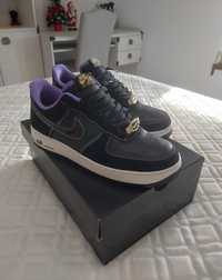 Vand adidasi Nike Air Force 1 World Champions,impecabili,marimea 43