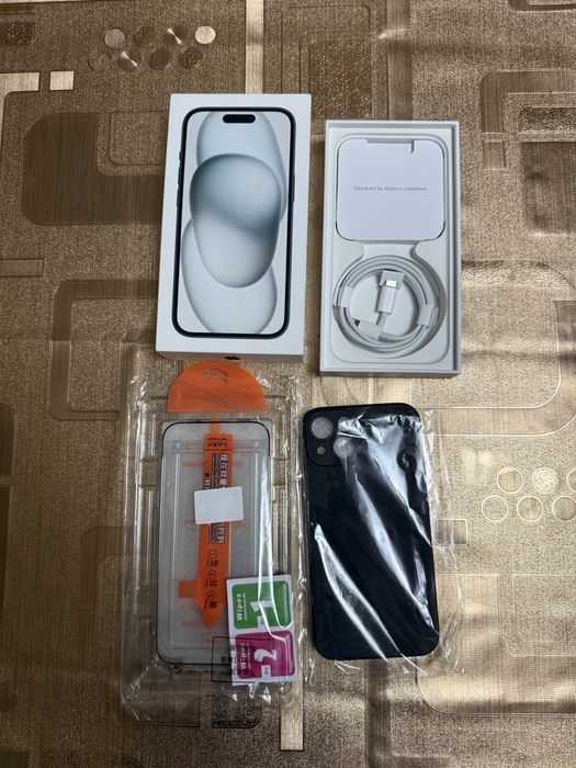 Аксесоари за Iphone 14,15,16 - черни