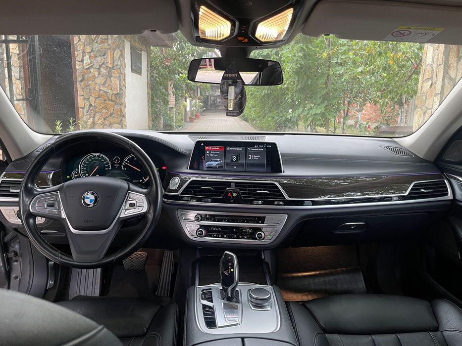 Bmw seria 7 740d xDrive