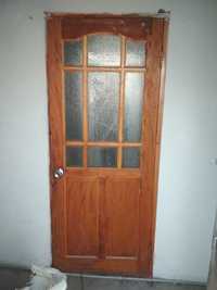 Двери деревянные, окна