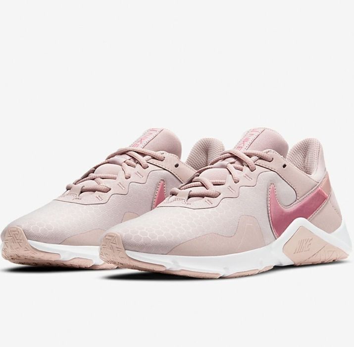 NIKE женские кроссовки