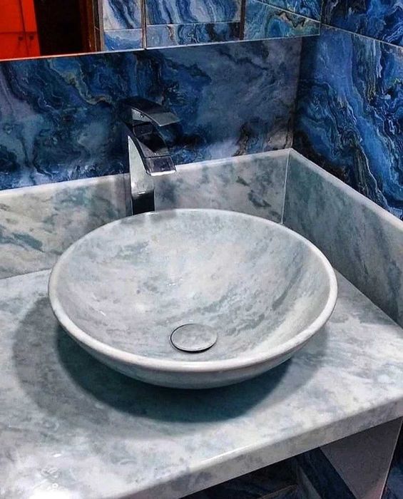 Столешница с накладной раковиной HS-410 в ванную, искусственный мрамор