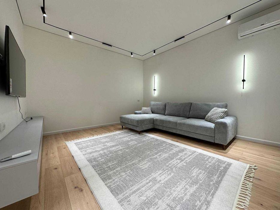 Сдаётся ШИКАРНАЯ кв Мирабад ближе айбек метро а28!