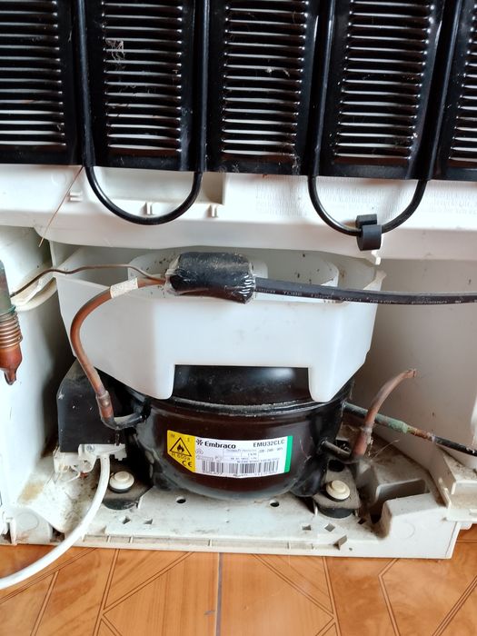 Хладилник LIEBHERR.Размери 51/82/59