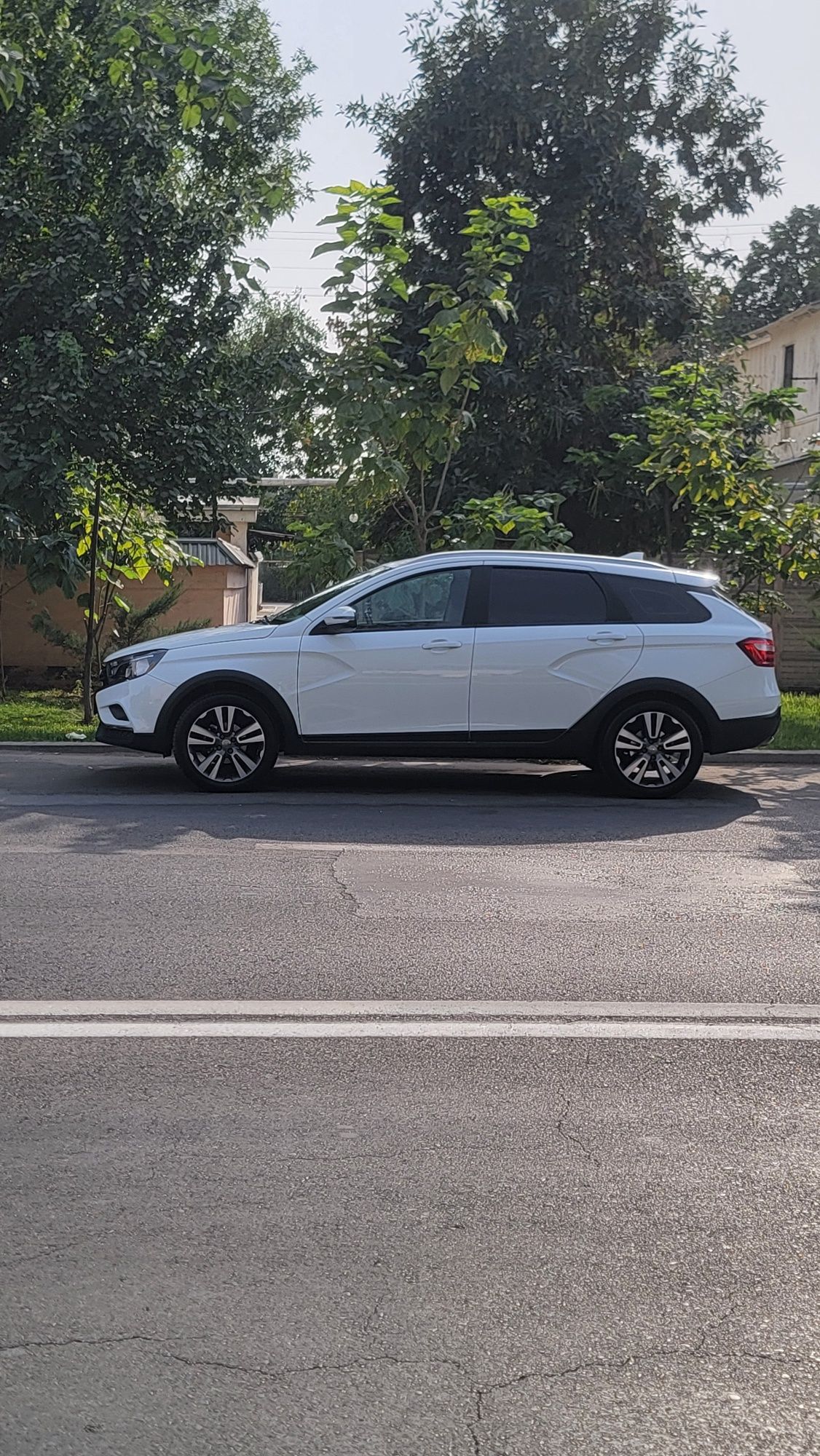 LADA Vesta SW Cross 2022