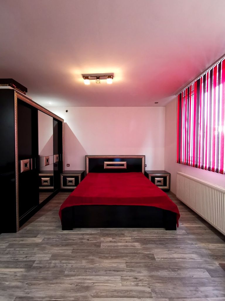 Продава се Къща в Лясковец - 320 кв.м за 875 €/кв.м - Снимка #8