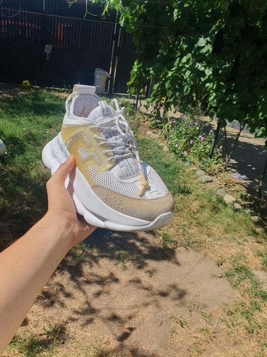 Versace Chain Reaction