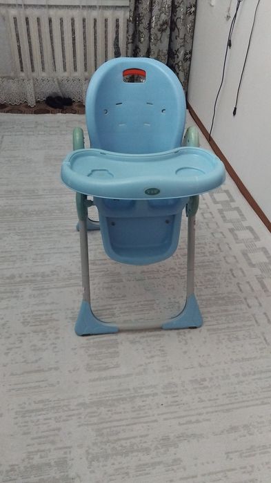 Продам детский столик