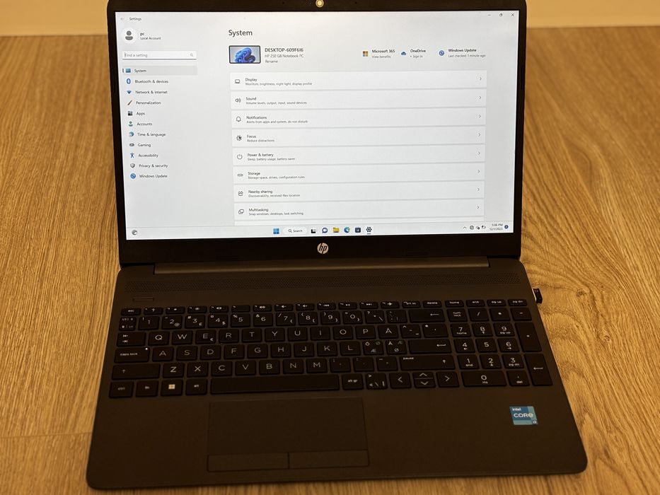 Laptop Hp 250 g i3 gen 11