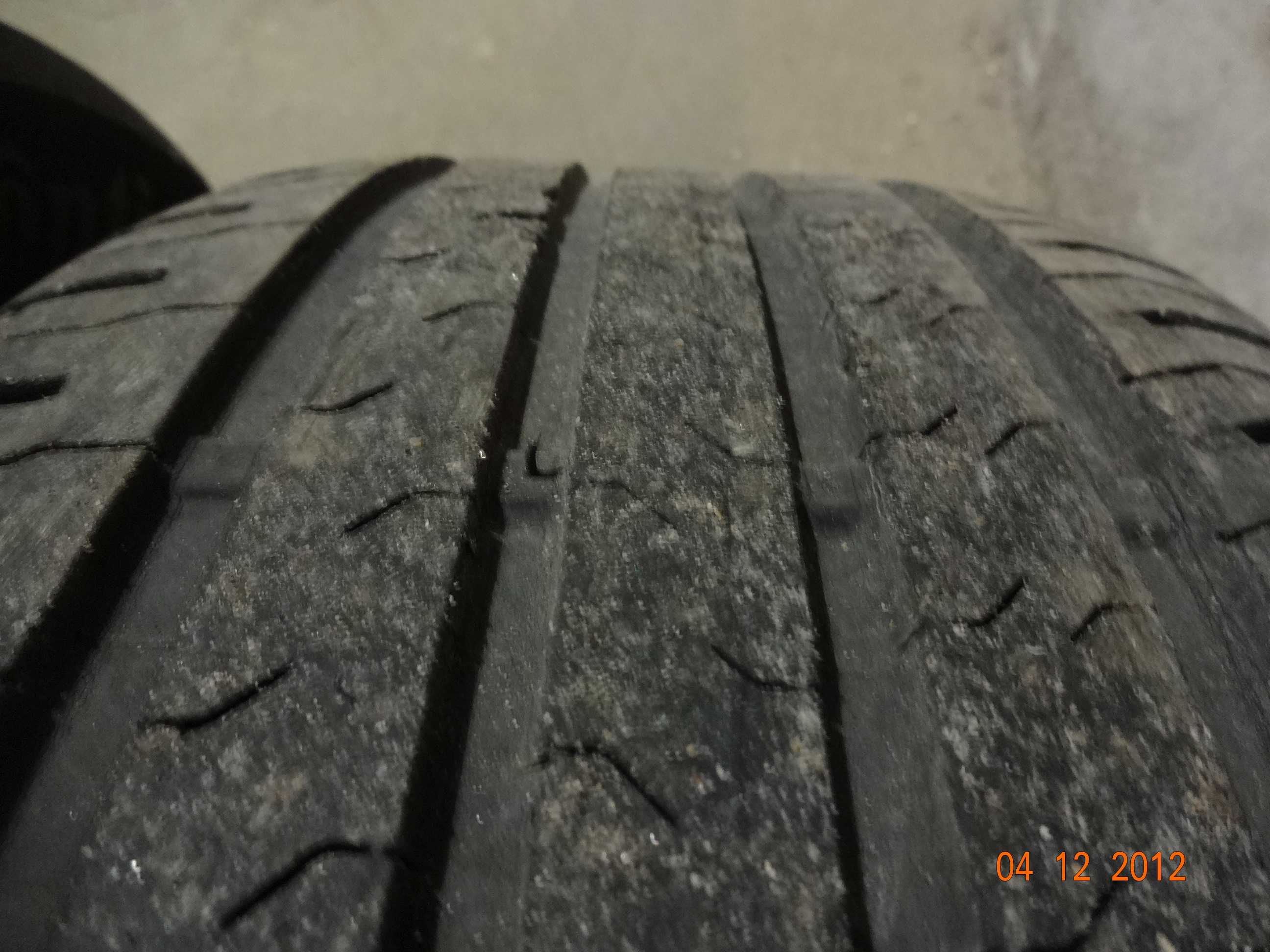 Continental 235/60/18 летни