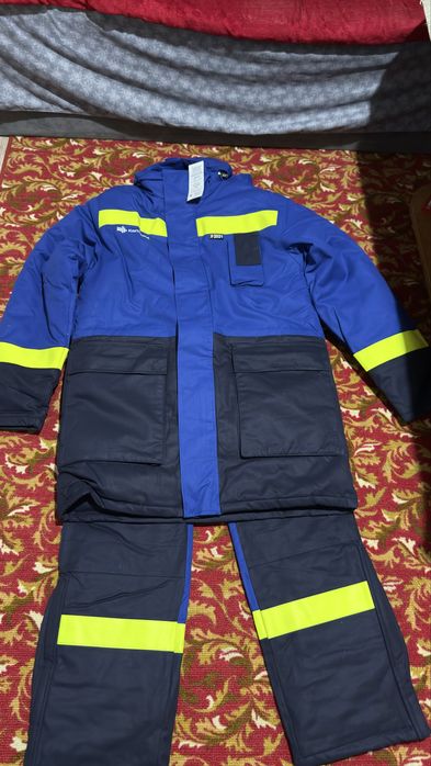 Спецодежда зимний в хорошим качестве