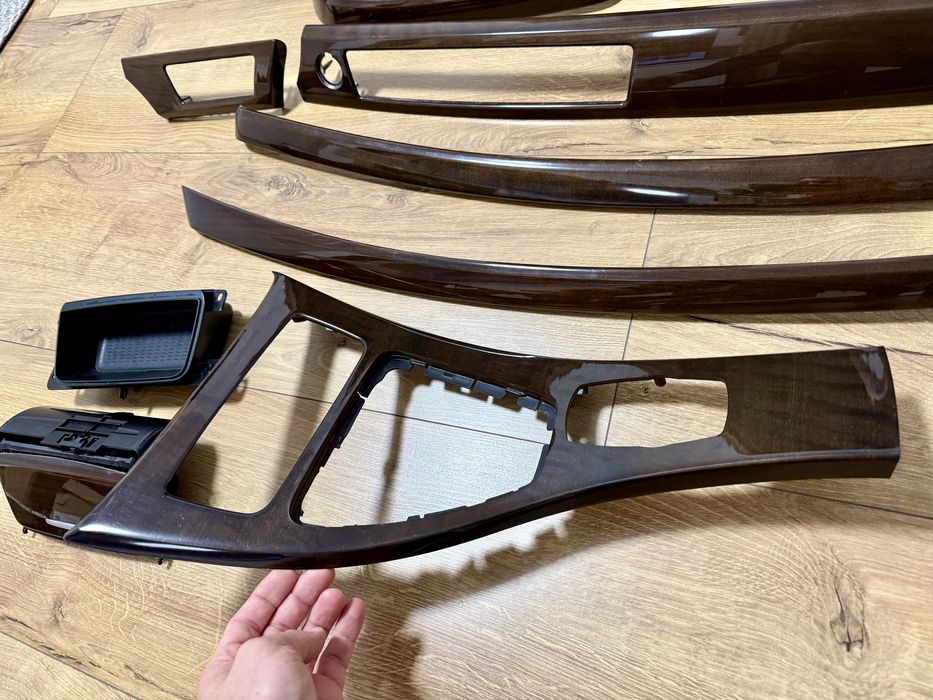 Trimuri mahon BMW E90 facelift