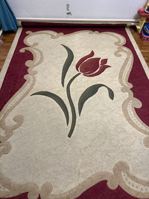 Ковер в отличном состоянии